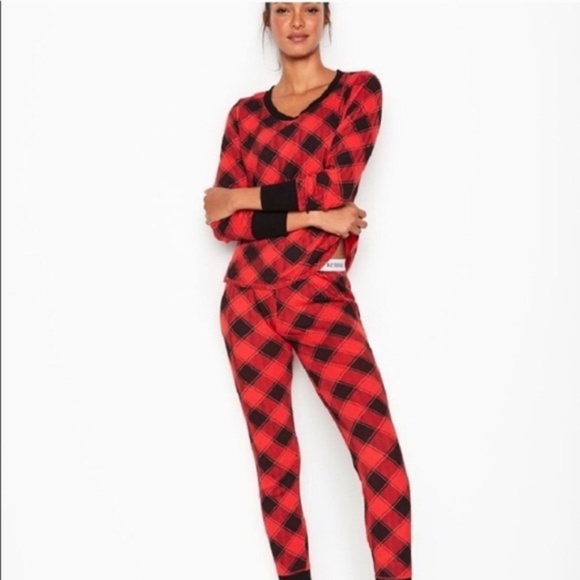 Victoria's Secret | Intimates & Sleepwear | Victorias Secret Redblack ...